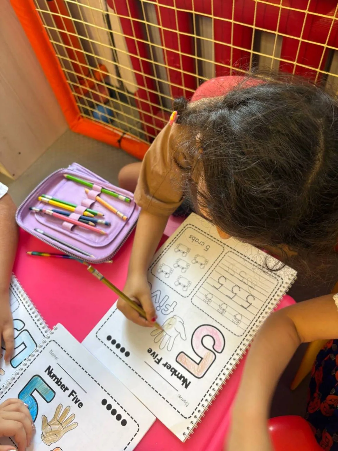 Phonics و یادگیری اولیه در کلاس کودک